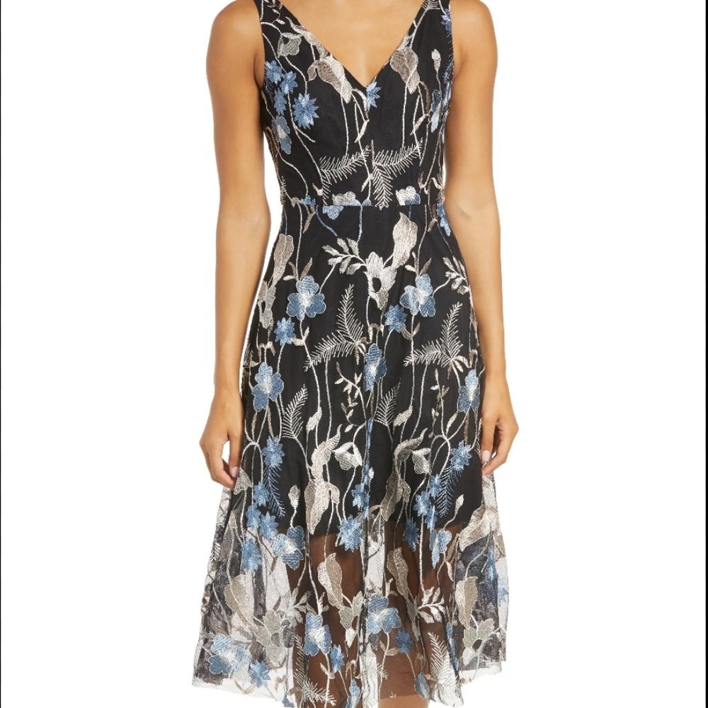 Vince Camuto Women's Floral Embroidered Halter Style Dress